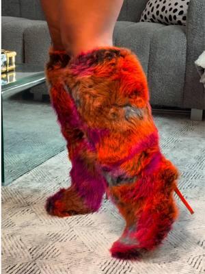 @AKIRA these boots EAT DOWN. 🧡💜😭 “Azalea Wang Upsetter Orange Multi Fuzzy Knee High Boots” #shopakira #furboots #bootswiththefur #bootseason #akira 