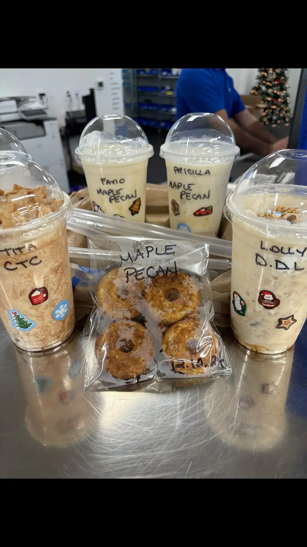 💫Good nutrition tastes even better when shared!  ✨ Treat your crew to protein-packed goodness—because who doesn’t love delicious drinks 🥤and snacks 🍩 that fuel the body?  💚Sharing these maple pecan treats can make you the MVP any day (and let’s be real, who doesn’t love a little extra attention? )😃 Tag your smoothie squad or your snack-loving besties and make their day! 💖 #ShareTheGoodness #HealthyTogether #ProteinTreats #SmoothieLove #NutritionGoals #FuelYourBody