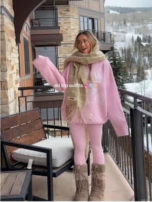 POV you can only fit two coats in your suitcase but wanted to do this trend ✨❄️🤎 ##skitripoutfits##vail##skiing##vailcolorado##winteroutfit##snowoutfit