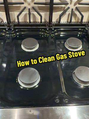 How to Clean Gas Stove #privatechef #tiktokchef #chefsoftiktok #momswhocookeveryday #CleanTok #howtoclean #KitchenHacks #cleaninghacks @Bar Keepers Friend 