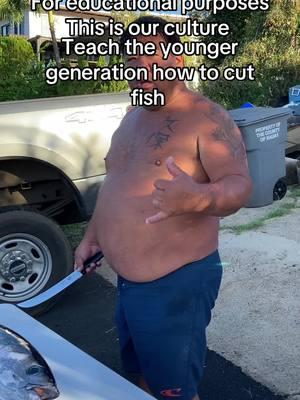 This is for educational purposes this is our culture #fish #cuttingfish #tuna #ahi #yellowfin #food #fyp #foryou #tiktok #tiktokhawaii #tiktokmichigan #thatswhatsup #teamfakamean #uncostyle #uncochad #papachad #viral 