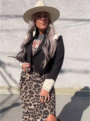 Throwback Thursday, babyyyy! New graohic tee, pony express jacket and leopard skirt on the App! Cute way to wear a trendy, leopard skirt! Love a graphic te outfit!  #nashvilleboutique #westernfashion #lebanontnboutique #cowgirlstyle🤠 #cowgirlstyle #cowgirlstyles #leopard #leopardskirt #leopardskirtoutfit #graphictee #graphictees #graphicteeoutfit #graphicteeoutfits #graphicteeshirts 