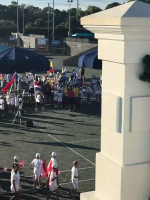 I was born and raised in florida, but my roots are from Colombia 🇨🇴, so i decided to walk and cheer with the Colombians tennis players ♥️.  #colombia #tennisracket #tennisfam #tournament #miami #sunset #sport #usa🇺🇸 #tennispractice #tennisplayer #tennisplayer #tennistraining #tenniscourt #tennisball #tennislove #tennispro #tennisgirls #tennisfashion #tennis #ilovetennis #tennispassion