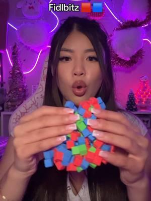 Do we like the fidlbitz? #asmr #asmrtoys #asmrfidgets #asmrtriggers #satisfying #fyp 