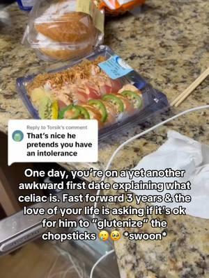 Have you ever had people think you’re just “pretending” to have celiac or exaggerating that cross contact can get you sick? 🙄🙋‍♀️ The truth is, there are MANY real and serious reasons for people to avoid gluten — including celiac disease and non-celiac gluten sensitivity / gluten intolerance. And if someone doesn’t take your dietary restrictions seriously, that’s prob a sign they aren’t meant to be a long-term partner. 🤷‍♀️🚩 After plenty of less-than-ideal first dates, I’m grateful to have a partner now who is almost as paranoid about me getting glutened as I am. 😅 And if you’re currently dating with celiac or any dietary restrictions, know YOU ARE WORTH IT & a supportive, protective partner is worth waiting for. 🙏 PS — More gluten free relatable content, product recc’s, memes, recipes & more on my page. 💙 #glutenfreelife #glutenfreefood #glutenfreeeats #nogluten #celiac #celiacdisease #celiacawareness #celiaclife #glutenintolerance #autoimmunedisease #autoimmune #foodallergies #relationshipgoals #foodallergy #chronicillnesstiktok 