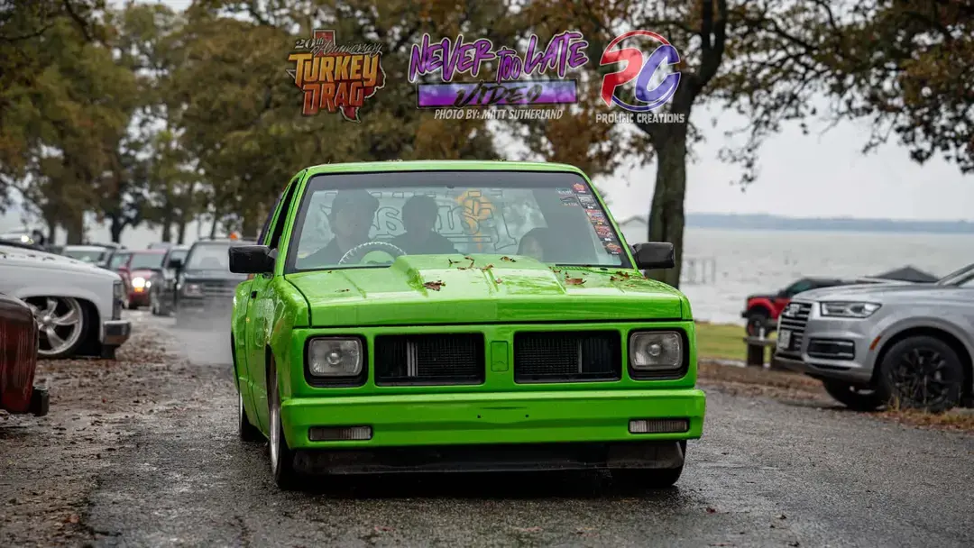 Some pictures for #turkeydrag2024 thanks to @NeverTooLateVideo for alot of these got some good ones of my kid in the truck along with my sister drivjng through limbo #forbiddenfantasyworldwide #baggedtruck #suspensiondimension #middleagedminitruckers #fahqgrn 