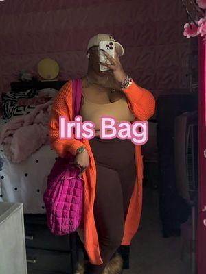 And the bag is on sale. ✨ #irisbag #everydaybag #spennanightbag 