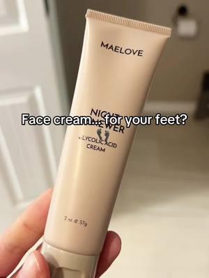 Okay, I might be breaking the rules here, but this Maylove night cream is a miracle for more than just your face. Glycolic acid is a powerhouse exfoliator, and it’s been leaving my feet so soft. Try it for yourself—I’ll link it below! #BeautyHack #SmootherSkin #MultitaskingBeauty #GlycolicAcid #MayloveMagic 