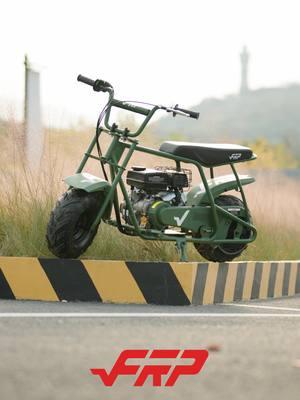 Fresh green vibes, ready to ride! 🍃 #FRP #GMB100 #greenmachine #minibike #ridefrp #newlook #bikevibes #minibikefun #riderlife #offroadadventures #freshcolor #bikeenthusiast #christmasvibes #merrychristmas #giftidea