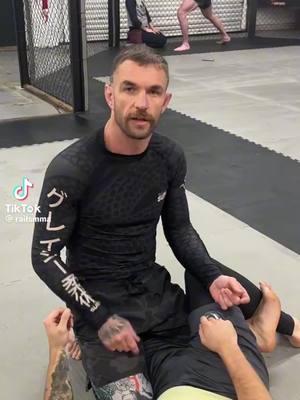 #darce choke #darce from half guard #Bjj #jiujitsu #jiujitsutips #jiujitsulifestyle #jiujitsugirl #jiujitsutiktok #jiujitsulife #jiujitsutips #bjjtechnique #bjjtips  Guard pass , how to pass guard, best way to pass guard 