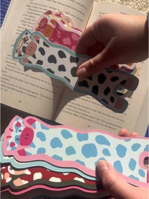 Wavy cow bookmarks!!! #bookmarks #bookmarkshop #bookishgifts 