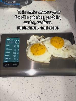 If you want to know exactly what’s in your food, this scale helps you see calories, protein, and more. Perfect if you’re starting to track your meals #mealprepideas #foodtracking #fitnessmotivation 