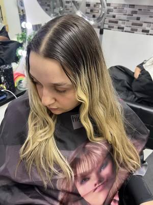 #trussprofessional #Rojasblonder #venezolanosenorlando #mechasplatinadas #mechasbalayage #leidygaga #brunomars #leidygaga #orlando #hairstyle #trusses #haircare 