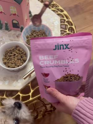 My girls’ stockings are full of high-quality protein toppers and treats this Christmas season. Paris and Beyoncé are my babies of 16 years and I am so picky with their food and so are they!! This is one we both love, @Jinx! Check it out for your fur baby!! #Jinx #JinxPartner 