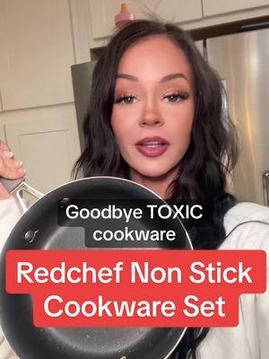 The simplicity of the redchef Non stick cookware set is a 10 out of 10 👌🏼 #redchef #redchefcookware #redchefceramiccookware #nontoxiccookware #ceramiccookware #cookware #cookwareset #nonstickcookware #tiktokshopholidayhaul #newyearnewaura #giftideas 