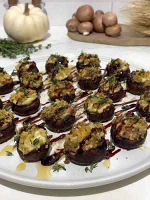 Boursin Cheese Stuffed Mushrooms! 🍄‍🟫 The perfect herby and cheesy bite-sized appetizer for the holidays ✨ #boursin #stuffedmushrooms #easyappetizers #cheesy #holidayappetizer #christmasappetizer 