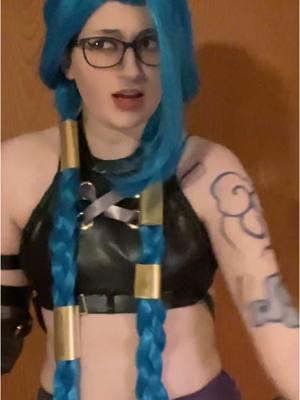 #jinx #jinxcosplay #jinxarcane #arcane #arcanecosplay #arcanenetflix #leagueoflegends #arcaneleagueoflegends #arcanejinx #arcanejinxcosplay #jinxarcanecosplay #kyrvvism #lesbian #nonbinary #asexual #05 #cosplay #cosplayer 