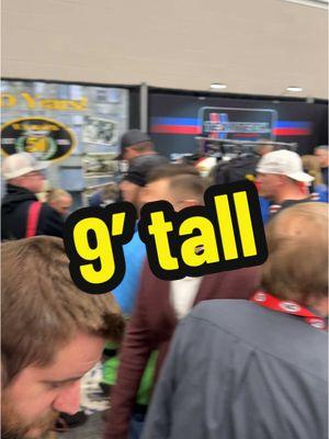 If i was 9’ tall….  #goingup #freedom #racelifts #prishow @Freedom Race Lifts 