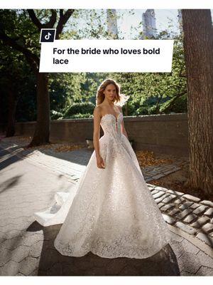 She’s the new classic 💅🏻 Try her on at @Kleinfeld Bridal during the next Pnina Tornai trunk show from January 23rd - February 2nd!  #laceweddingdress #pninatornai #kleinfeldbridal #straplessweddingdresses #alineweddingdress 