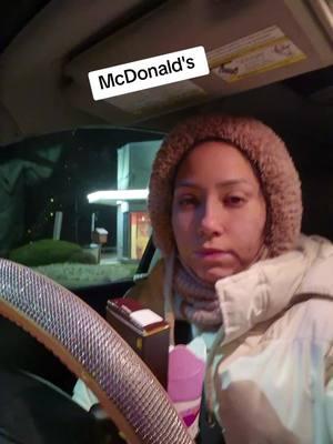 #boricua🇵🇷 #puertorriqueña🇵🇷 #vitiligo #winterhat #macdonalds #mcflurry @McDonald’s Corporate 