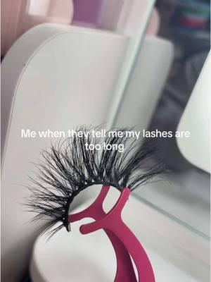 My reaction when i hear this🤣 #lash #lashes #longlashes #falsies #makeup #lashtutorial #dramaticlashes #beauty #lashhacks 