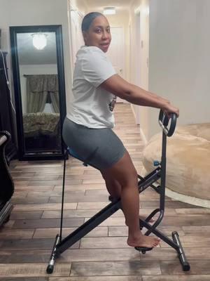 If you want the perfect tush let me say this Rowing & Squat Machine will do it! #fo #foryoupage #goviral #karamel_kutie #quality #display #quality #exercises #sqaut #trending #tiktokmademebuyit #tiktokfinds #mademyyearcampaign #shoplatinowned #ttsdelightnow #rowingmachine #rowingtiktok #exercises #exerciseathome #glutes  #glutesworkout #hamstringworkout #hamstrings #quads #feelgood #feeltheburn #acceleration #incline #merch #fitnesmotivation 