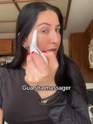 My favorite face device to help with lymphatic drainage! #creatorsearchinsights #guasha #facialmassager #skincare #skin #fyp #christmasgift #christmas #gift #holidayhaul #holiday #tiktokshopcybermonday #cybermonday #black friday #giftsforhim #giftsforher #mom #influencer #sahm #contentcreator #wife #fit #fitness #health #workout #diet #diettips #caloriedeficit #kids #kidsoftiktok #toddler #momlife #toddlermom #baby #tiktokshopholidayhaul #holidayhaul #toddlergiftideas #toddlergift 