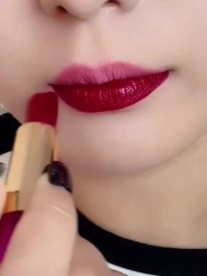 #🥰💄 #💋 #makeup #llipstick #beautymakeup #lipsticktutorial #foryoupage 