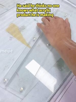 He said he thinks no one knows what acrylic product he is making#doorplate #acrylicproduct #acrylic #custom #mjacryliccustomfactory 