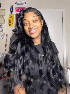 26inches looks like 30inches!!!!The best quality jet black wig!!!😍😍😍😍😍 #TikTokShop #blackfriday#mamushowhair_store#viral #humanhairwigs #wig #winternoutfit #fyp  #jetblackwig #viralvideos #highlightwigs #colorwigs #bigsales#50discount#merrychrimas#newyear#2025