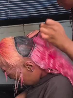 Half up half down with pink #fyp #foryourpage #howto #hairtutorial #rawbundles #rawhair #rawhairvendor #rawhairbundles #rawhairextension #rawindianhair #herdreamshair #tiktokhair #vendorlist #quickweave #halfuphalfdown 