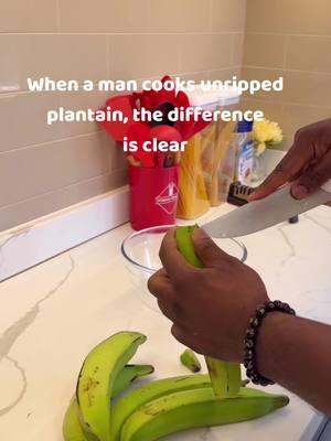 When an Anambra man cooks unripped plantain, the difference is clear. #NigerianCuisine #PlantainLovers #AnambraChef