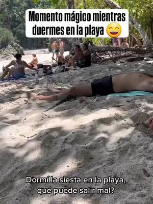 Muchas personas duermen profundamente en la playa y se desconectan completamente de lo que les rodea!    Tu eres capaz de dormir tan profundamente? #humor #parati #amelitours #HumorViajero #fullday #turismo 