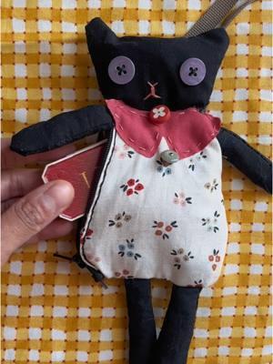 plush kitty purse is my new favorite sewing project!  #DIY #whimsicalaesthetic #crafty #sewingtiktok #catsoftiktok   