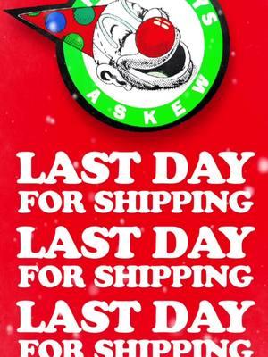 I'd pack the last day of Holiday orders but I pulled my back at humping your mom last night, nootch! December 16th is the LAST DAY for shipping 🎄Get your gifts in time for the holidays now 🤘Shop at jayandsilentbob.com  #happyholidays #christmas #jayandsilentbob #kevinsmith #jaymewes