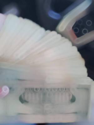 El Verde es Vida y en los Billetes me Gusta más 😍🥰💵💸🤗 Es mejor contar Billetes que Chismes 😮‍💨 #billetes #billetesverdes 💸