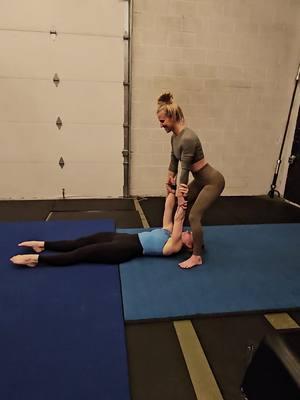 Partner Challenge! This is a fun one - watch your head on the exit! #partnerchallenge #dancelift #girlpower #acro #partneracrobatics #counterbalance #ladybase 