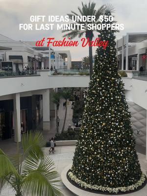 Last minute shopping does not need to be stressful! @officialfashionvalley @The Mall has you covered with the perfect last minute gift under $50 🎁 *Prices shown were deals during time of filming*  #MerryatSimonMalls #MeetMeAtSimonMalls #HolidayWithSimon #ShopatSimon #Simon #sponsored #sephora #cottonon #hollister #zara #bathandbodyworks