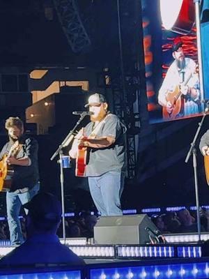 #bettertogether #lukecombs #lukecombsconcert #nashvilletn #concerts #fypツ #fyppppppppppppppppppppppp #foryouviral #foryouvirall❤️ #countrymusic @Luke Combs 