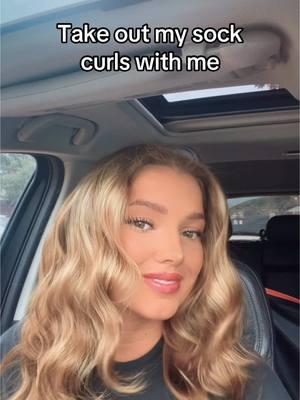 Post is a vibe #girlthings #sockcurls #results #hair #goodhairday #cur 