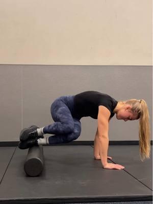 My ab workout routine 4x a week. For those of you wanting more clarity on the reps:) here you go 🏋🏼‍♀️ #coreexercise ##abworkout #abworkoutsforwomen #abroutine #absworkout 