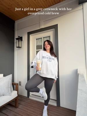 Bed & brunch called and said we’ve got weekend planssss ☁️🥯🛒 my crewneck is on sale rn! Added it to my LTK! #crewneck #winteroutfit #pilates #athleisure #abercrombiestyle #abercrombiepartner #amazonleggings #loungeaesthetic #liketkit @LTK @abercrombie 