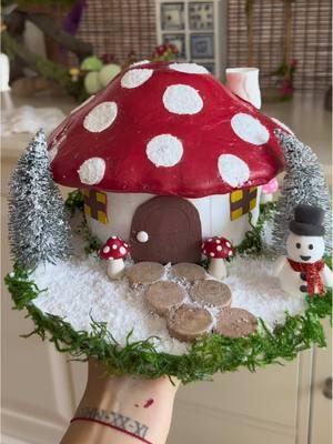 Replying to @LAS ALUCINES ★ Casita de Hongo con Porcelana Fría🍄😱 #damari #DIY #porcelanafria #hongo #navidad #manualidades #christmasmushrooms #christmas 