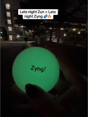 The NEON glow in dark ZYNG is to fun! #frisbee #zyng #fyp #christmas #Outdoors #TikTokShop #sale 