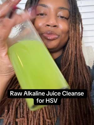 If you’re not doing a juice cleanse! Start soon! For more information, click link in my bio for the Thriving with HSV webinar featuring Dr. Eric! #hsv #herpesawareness #herpes 