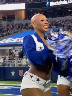 after Christmas Show tanning chaos 👩🏽‍🦲😂 but seriously, this is for the people wondering if my teammates are supportive… they are 🥹💙💙 @Kleine #lovingtanofficial #dcc #alopeciaawareness #dallascowboyscheerleaders #armani #alopecia #selftan 