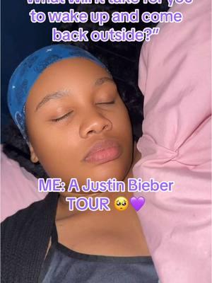 Yes at my big age 😅. I’ll come outside to hang with the “Beliebers” until then 😴. IYKYK 🥺 #justinbieber #bieber #jb #beliebers #concerts #musician 