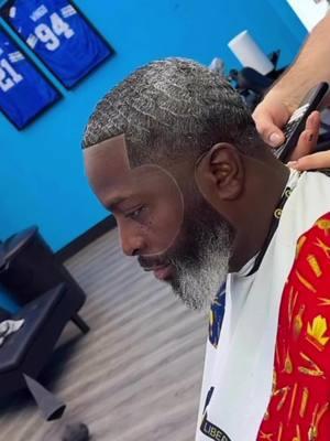 Quieres que cambien tu imajen💈 #foryoupage #foryou #detroitlions #nflfootball #nfl #enhancement #wavecheck #hairtransformation #hairillusion #masterdorian 