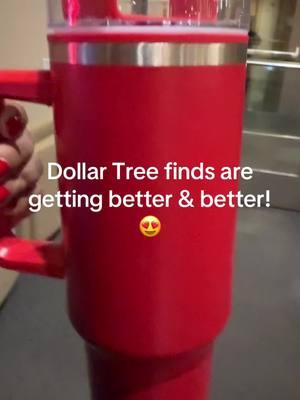 Im obsessed with the red ❤️😍 my fave color forever #waterjug #stanleydupe #dollartree #dollartreefinds #goodfinds #runtodollartree #husbandwife #christmas #giftideas #onabudget 