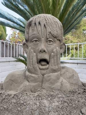 Making Sand Kevin from Home Alone #sand#sandcastle#sculpture#homealone#christmas#holiday#oddlysatisfying#satisfying#trending#viral#fyp